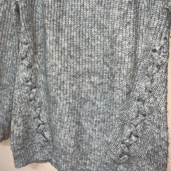 Cynthia Rowley Gray Wool Blend Sweater Medium - Picture 3 of 10